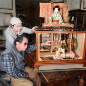 Nghệ nhân Nhật sáng tạo búp bê truyền thống biết chơi đàn Koto